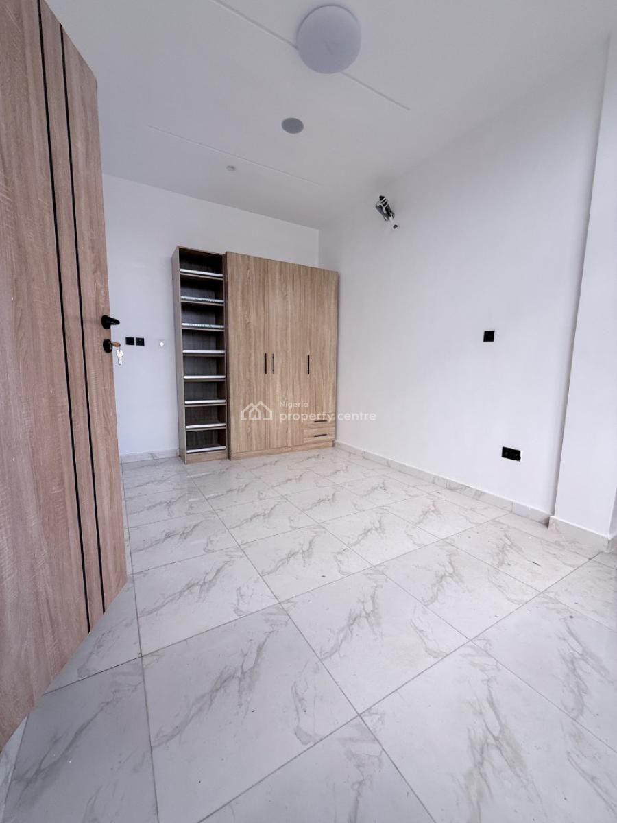Luxury 2 Bedroom Apartments, Ologolo, Lekki, Lagos, Flat / Apartment for Sale