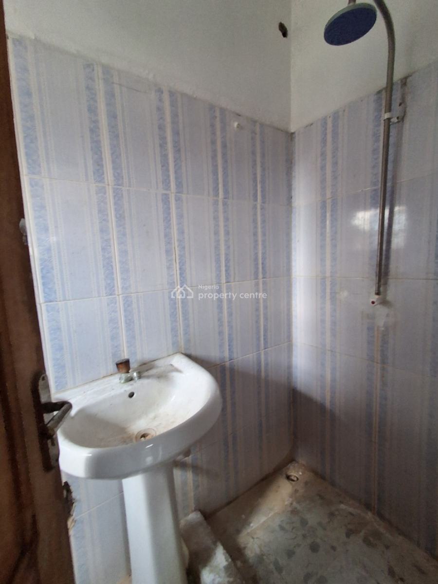 2 Bedroom Flat, in an Estate, Badore, Ajah, Lagos, House for Rent