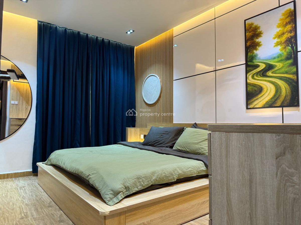 Exquisite 2 Bedrooms + Pool + Gym + Ps5, Lekki Phase 1, Lekki, Lagos, Flat / Apartment Short Let