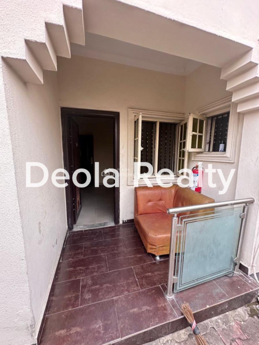 a Very Decent 5 Bedroom Self Service Terrace Duplex, Lekki Phase 1, Lekki, Lagos, Terraced Duplex for Rent