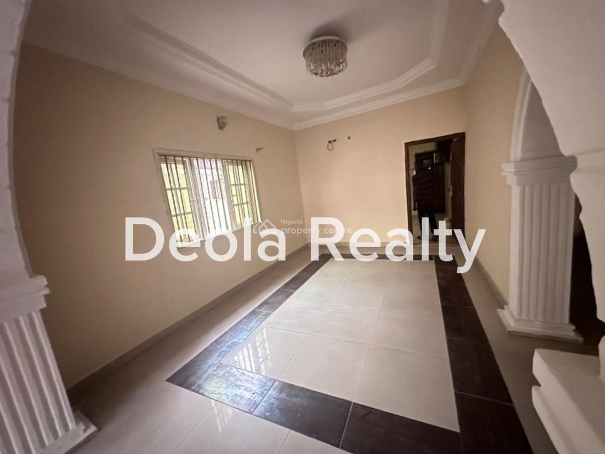 a Very Decent 5 Bedroom Self Service Terrace Duplex, Lekki Phase 1, Lekki, Lagos, Terraced Duplex for Rent