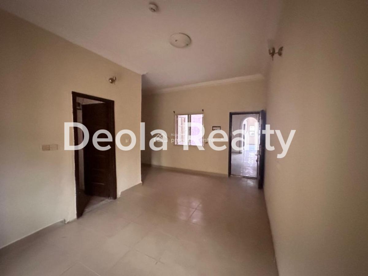 a Very Decent 5 Bedroom Self Service Terrace Duplex, Lekki Phase 1, Lekki, Lagos, Terraced Duplex for Rent