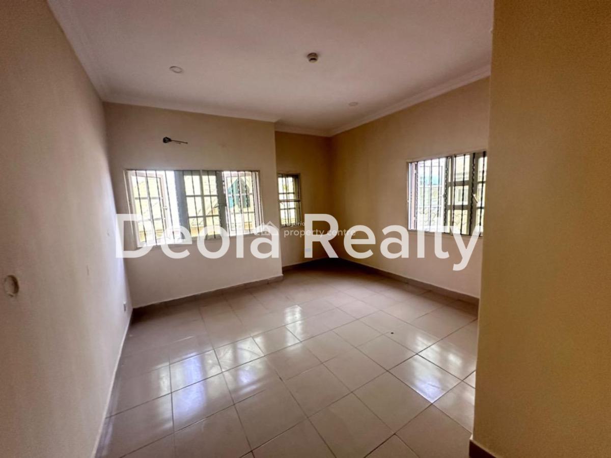a Very Decent 5 Bedroom Self Service Terrace Duplex, Lekki Phase 1, Lekki, Lagos, Terraced Duplex for Rent