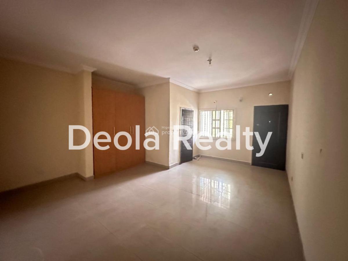 a Very Decent 5 Bedroom Self Service Terrace Duplex, Lekki Phase 1, Lekki, Lagos, Terraced Duplex for Rent