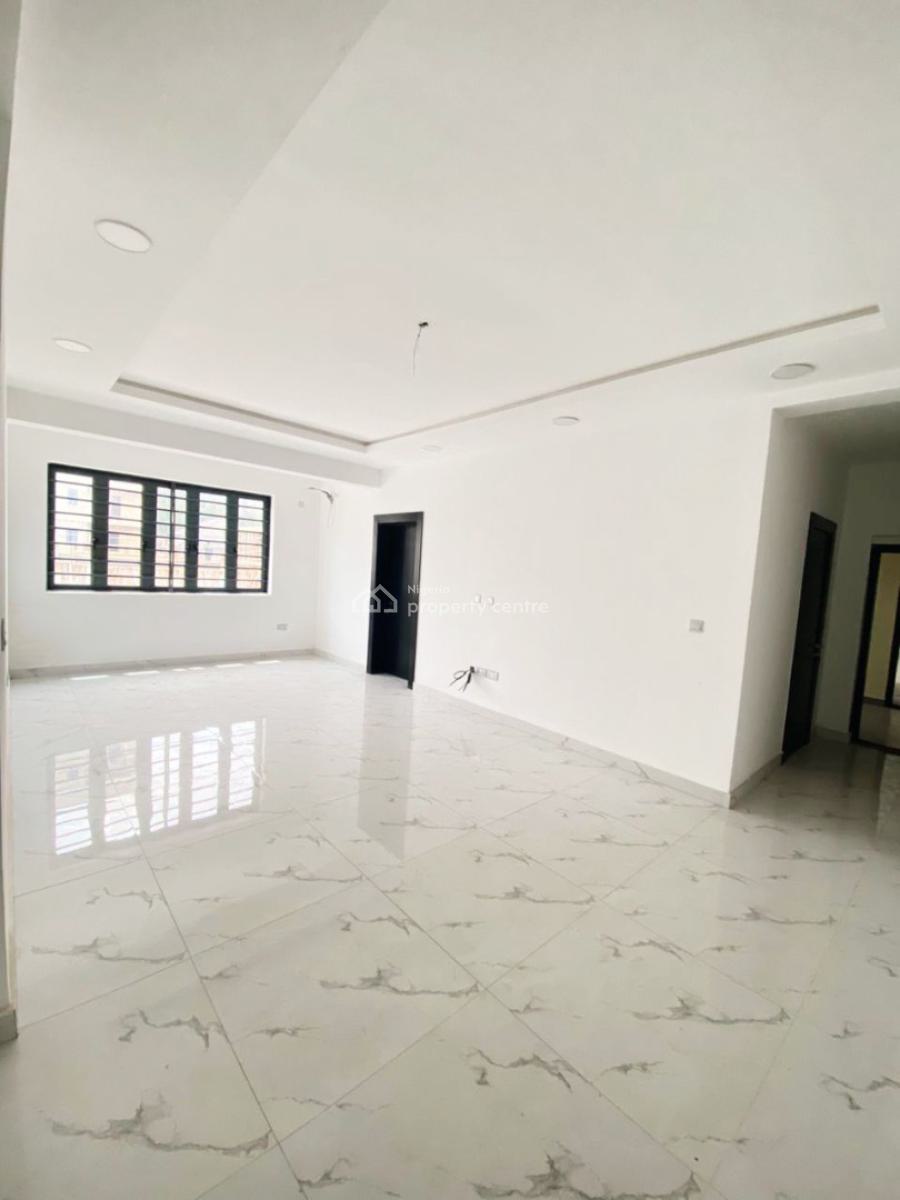 a Lovely 2 Bedroom Apartment with Bq & Elevator., Lekki Phase 1, Lekki, Lagos, Flat / Apartment for Sale