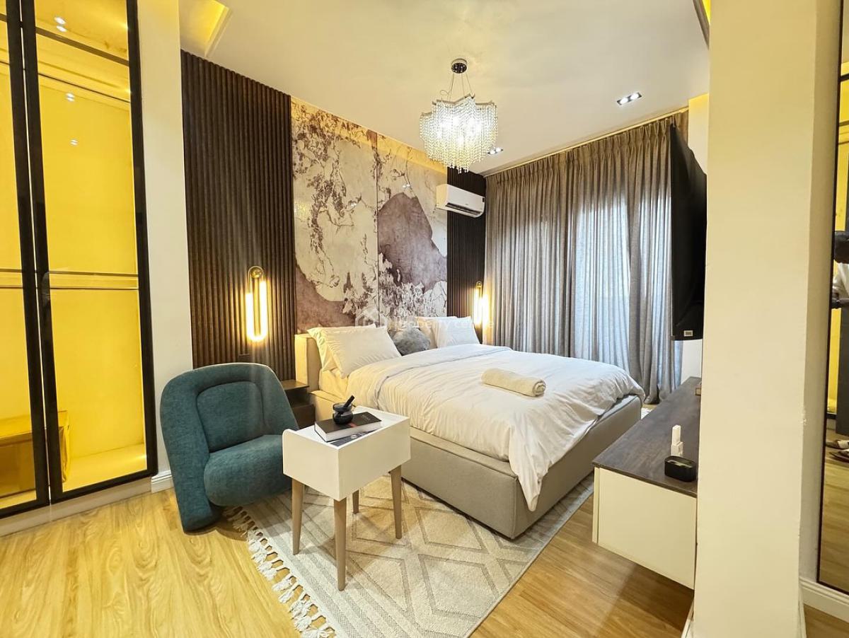 Casmir_shorts_lagos Newly Furnished Luxury 3 Bedroom Apartment, Lekki Phase 1, Lekki, Lagos, Flat / Apartment Short Let
