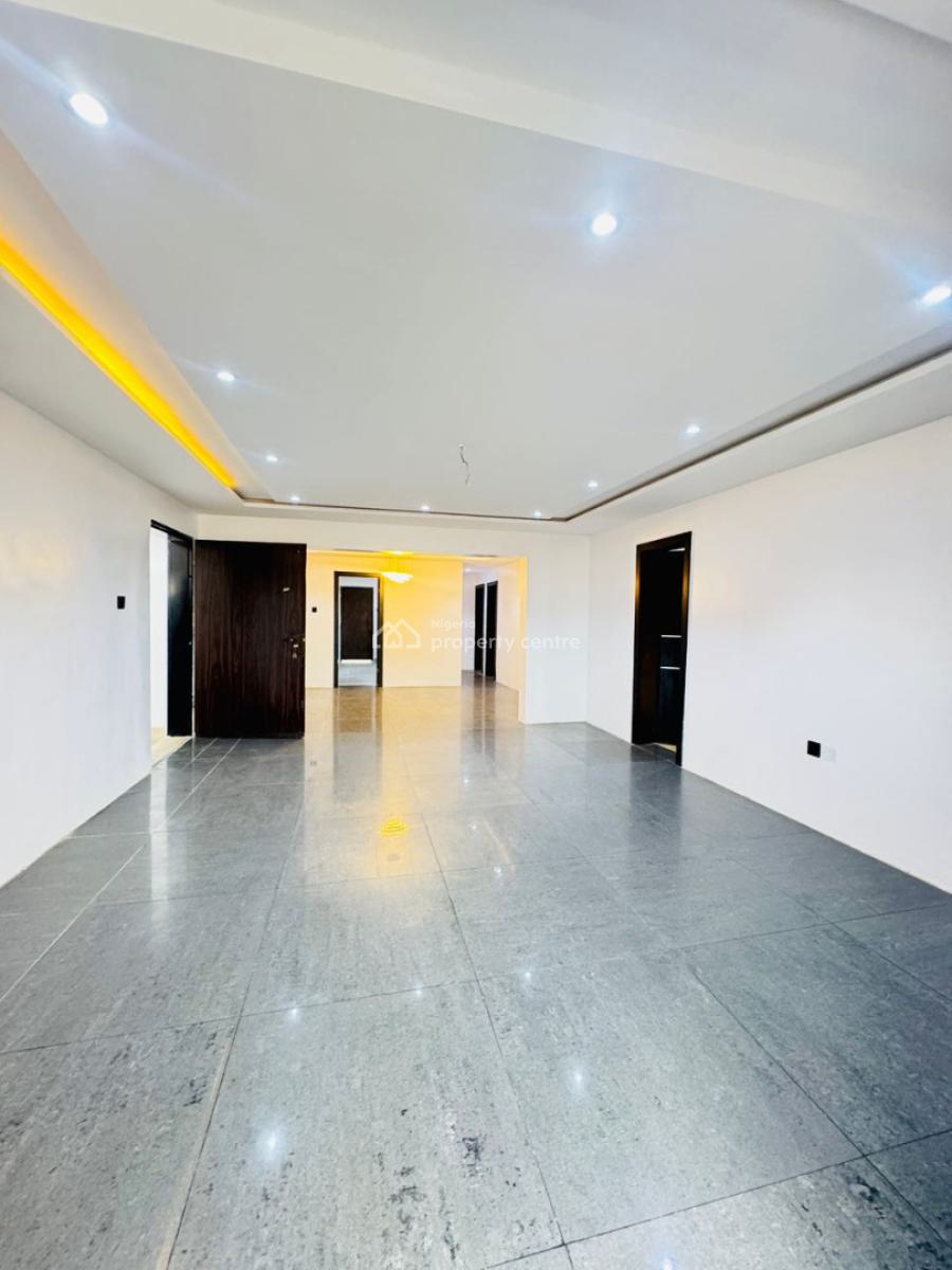Beautiful Spacious 3 Bedroom Apartment with Bq, Off Admiralty Way,, Lekki Phase 1, Lekki, Lagos, Flat / Apartment for Sale