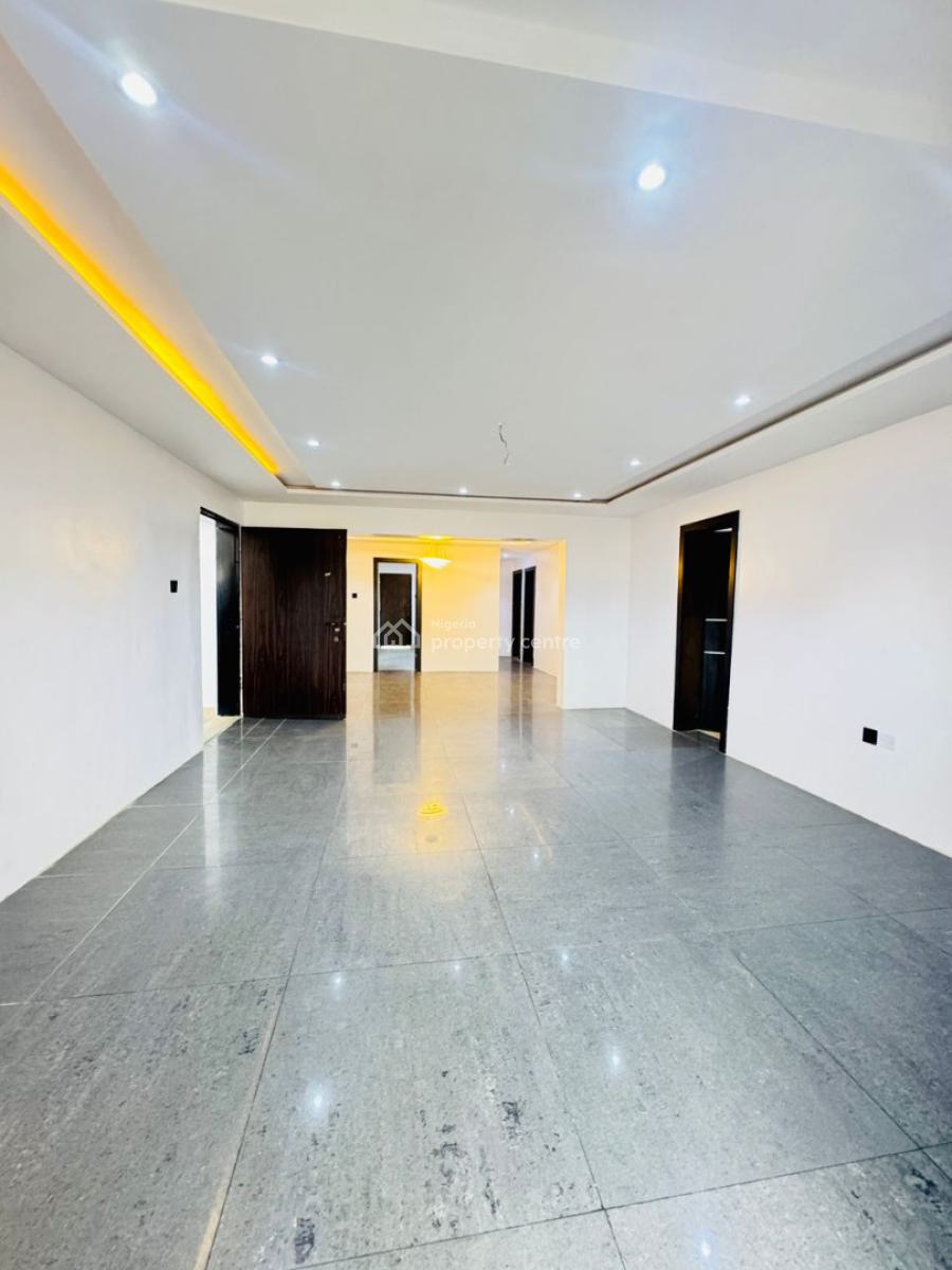 Beautiful Spacious 3 Bedroom Apartment with Bq, Off Admiralty Way,, Lekki Phase 1, Lekki, Lagos, Flat / Apartment for Sale