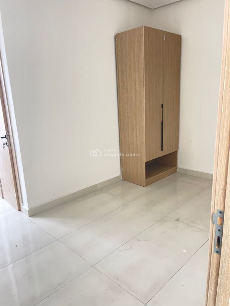 Brand New Semi Masters Bedroom Upstairs, New Road, Lekki, Lagos, Self Contain (single Rooms) for Rent