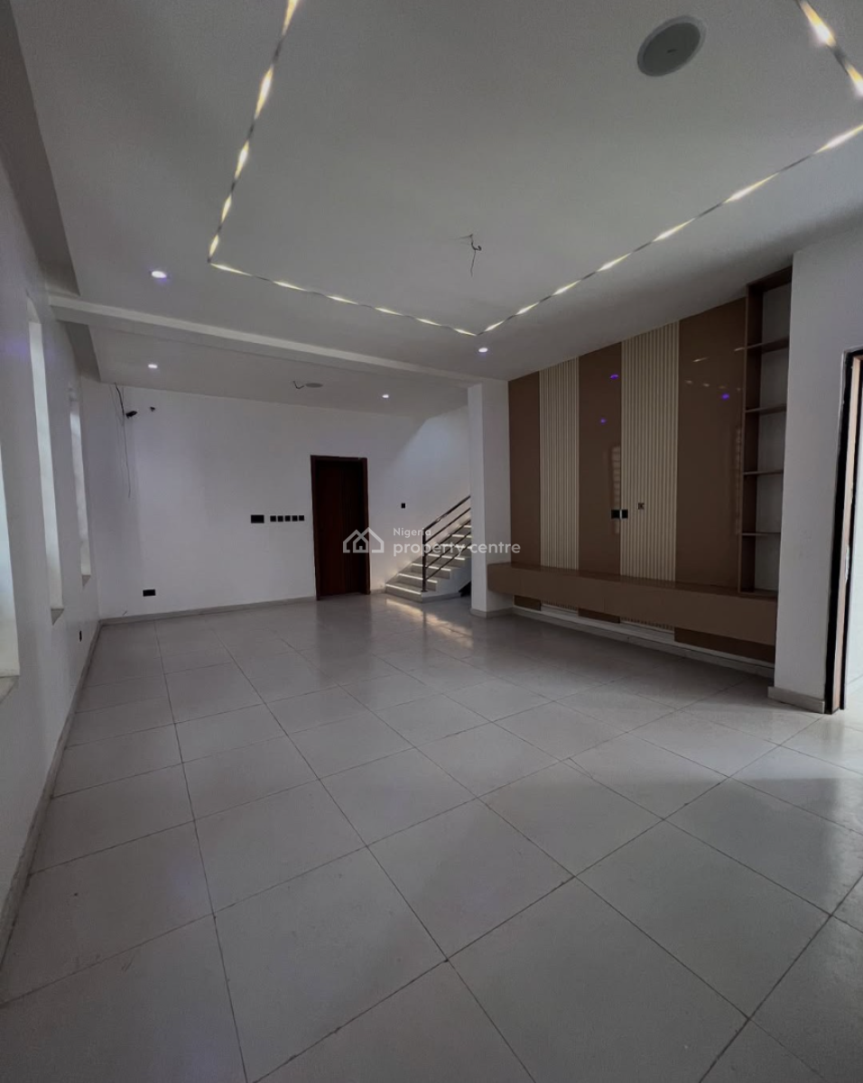 Fully Service 4 Bedroom Detached Duplex in Mini Court Estate, Orchid Road By Bis, Lekki, Lagos, Detached Duplex for Rent