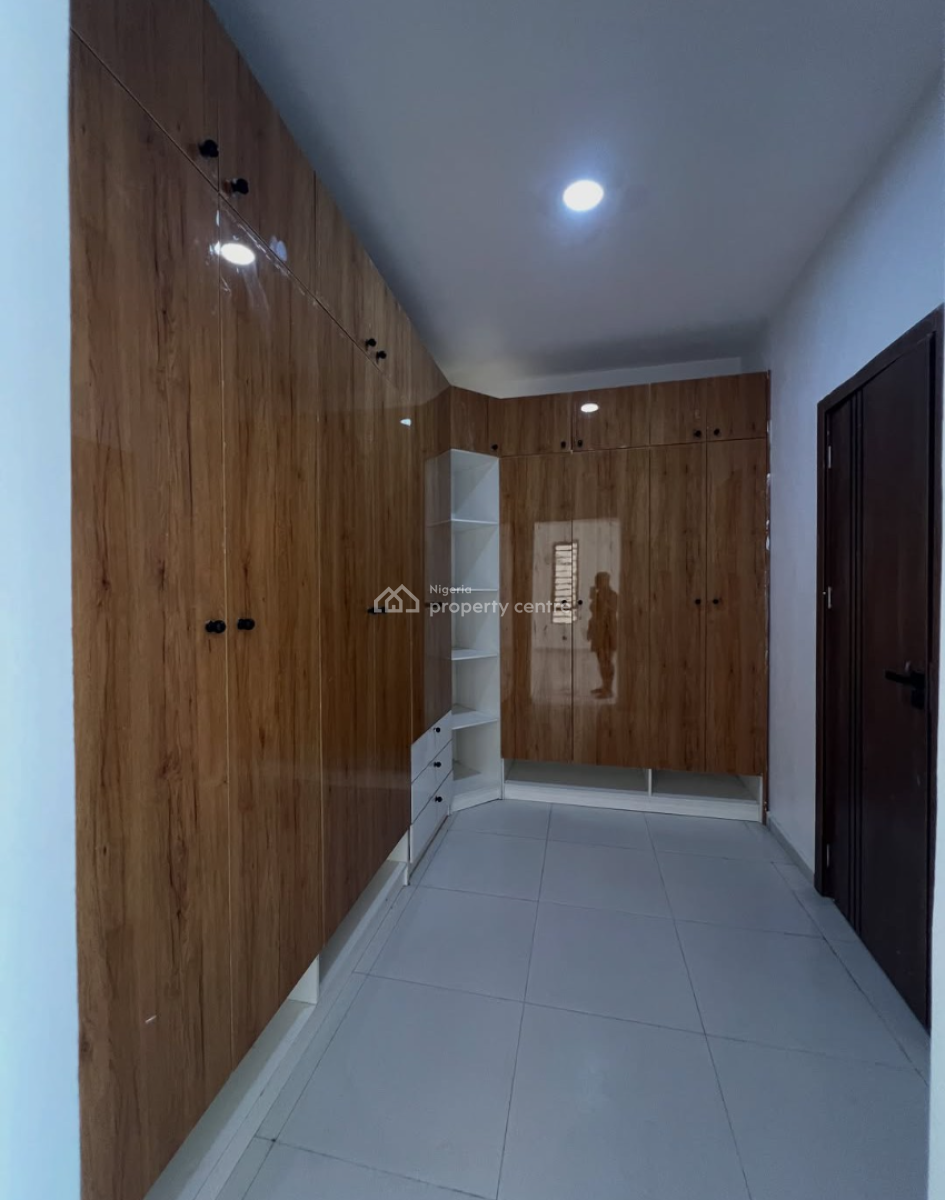 Fully Service 4 Bedroom Detached Duplex in Mini Court Estate, Orchid Road By Bis, Lekki, Lagos, Detached Duplex for Rent