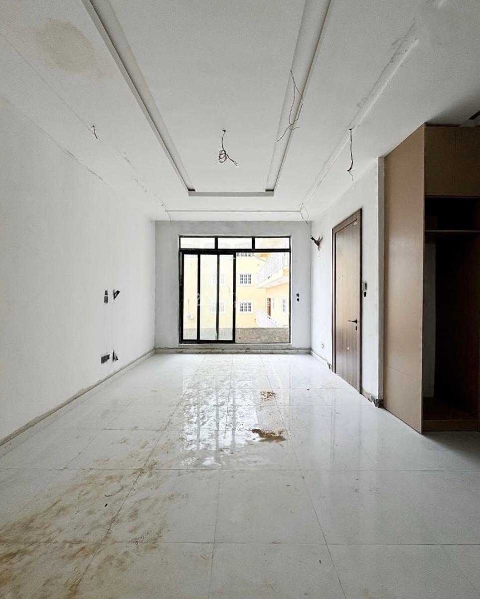 Lovely 3 Bedroom Apartment with Swimming Pool, Lekki Phase 1, Lekki Phase 1, Lekki, Lagos, Block of Flats for Sale