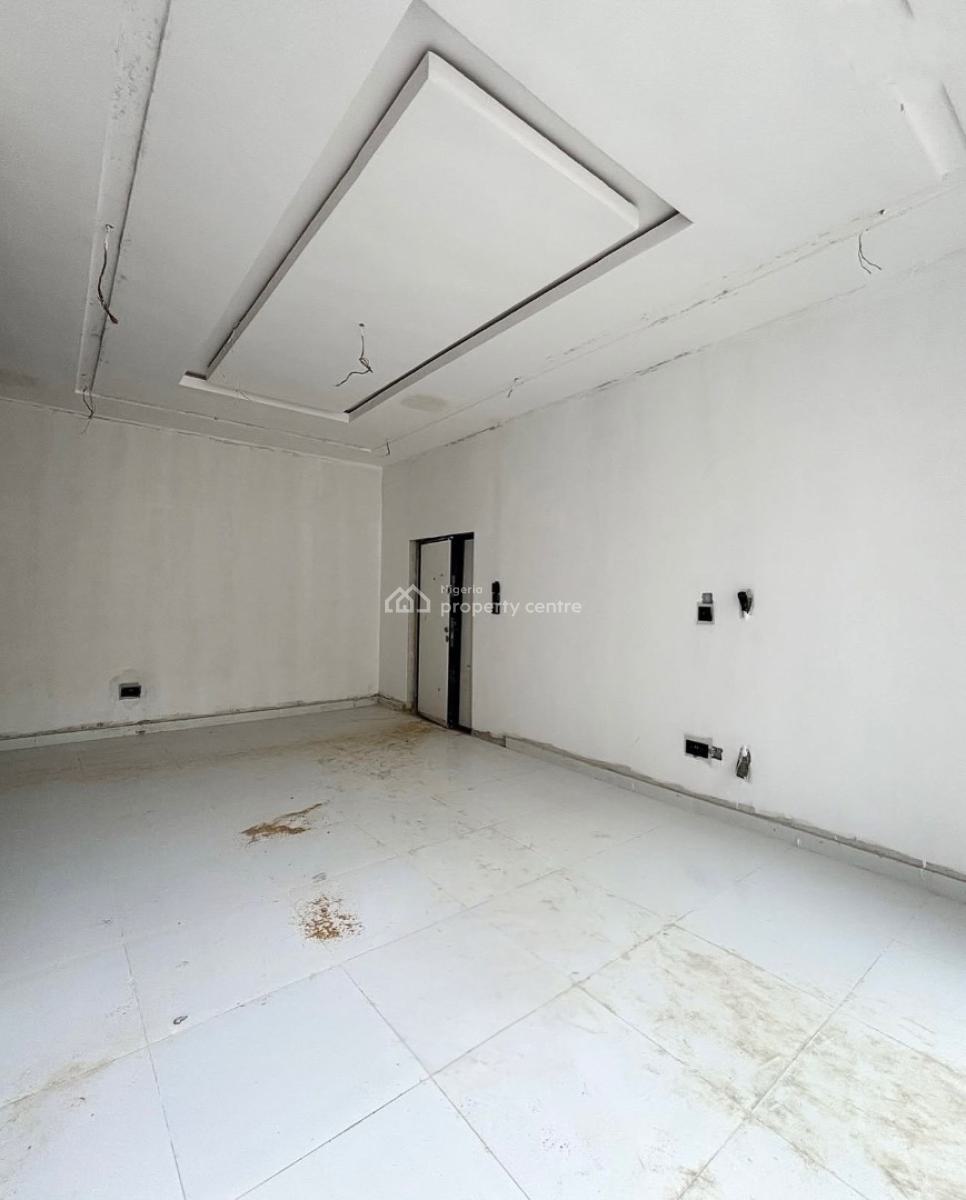 Lovely 3 Bedroom Apartment with Swimming Pool, Lekki Phase 1, Lekki Phase 1, Lekki, Lagos, Block of Flats for Sale