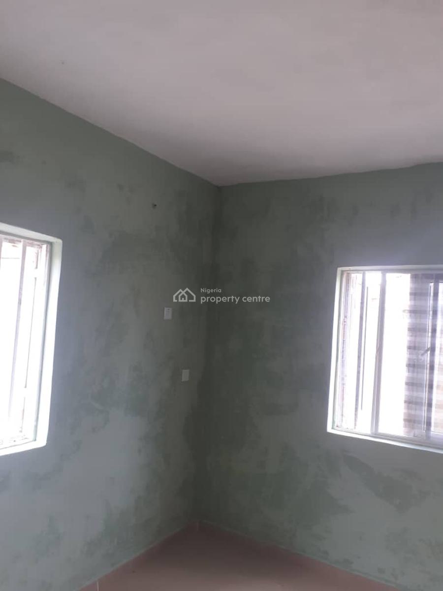 3bedroom Flat with Modern Facilities, First Powerline, Eleyele-ologuneru Road Ibadan, Ibadan, Oyo, Flat / Apartment for Rent