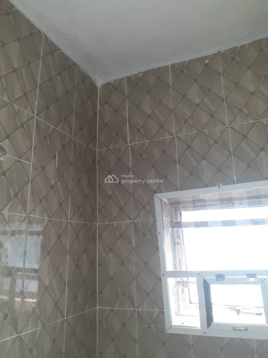 3bedroom Flat with Modern Facilities, First Powerline, Eleyele-ologuneru Road Ibadan, Ibadan, Oyo, Flat / Apartment for Rent