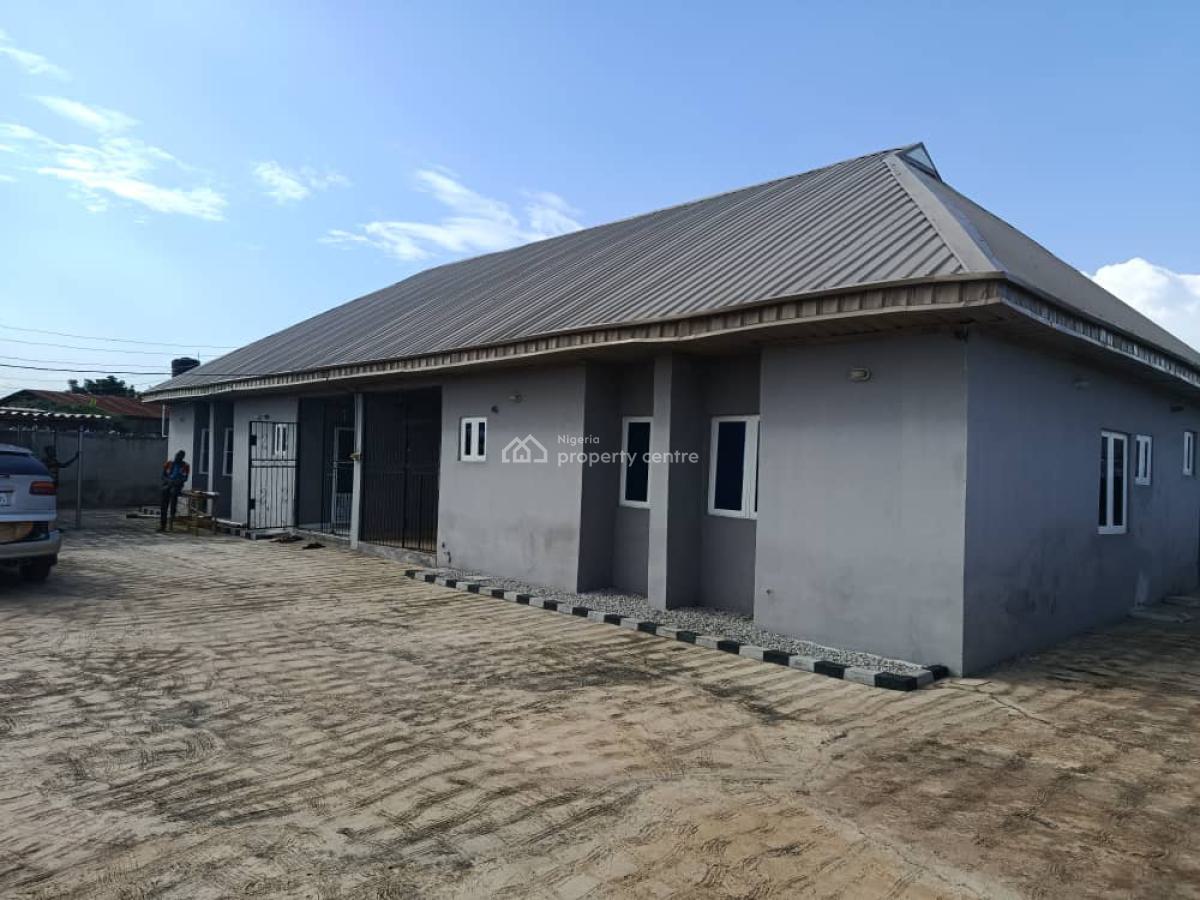 Newly Built 3bedroom Flat with Modern Facilities, Olodo Bank,after Iyana Church,iwo Road Ibadan, Ibadan, Oyo, Semi-detached Bungalow for Rent