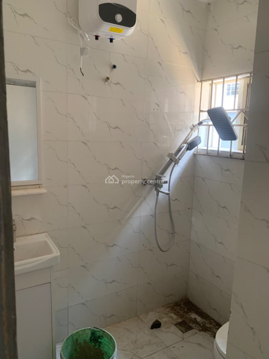 Luxury 3 Bedroom Apartment, Gra Phase 1, Magodo, Lagos, Flat / Apartment for Rent