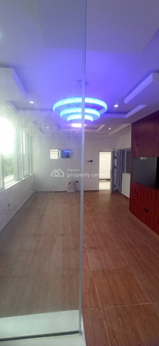 Classy 2 Bedrooms with Swimming Pool, Wuse 2, Abuja, Flat / Apartment for Rent