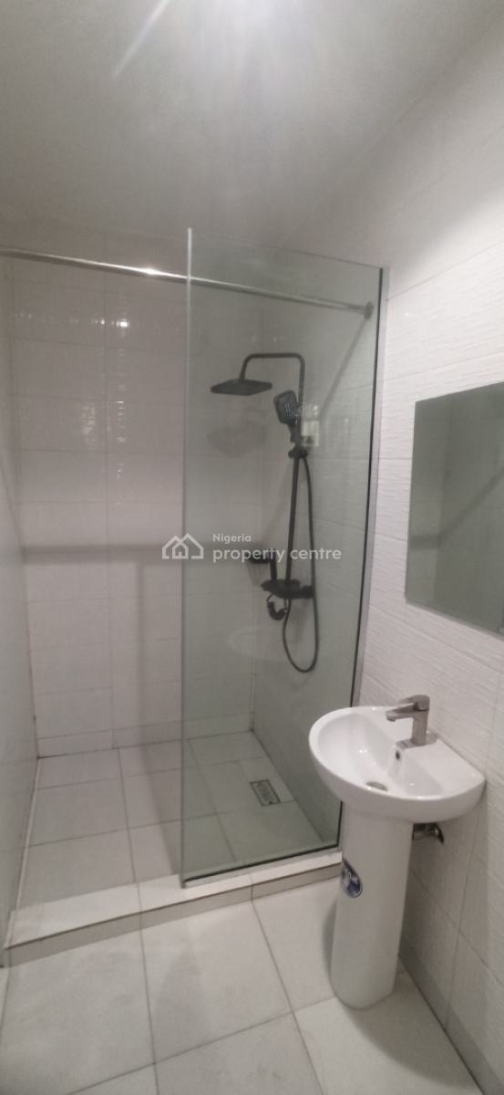 Classy 2 Bedrooms with Swimming Pool, Wuse 2, Abuja, Flat / Apartment for Rent