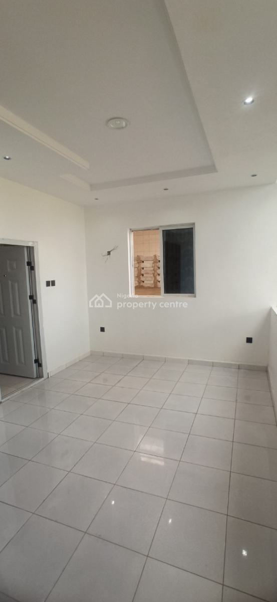 Classy 2 Bedrooms with Swimming Pool, Wuse 2, Abuja, Flat / Apartment for Rent