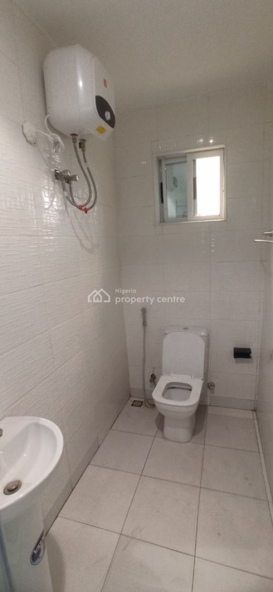 Classy 2 Bedrooms with Swimming Pool, Wuse 2, Abuja, Flat / Apartment for Rent