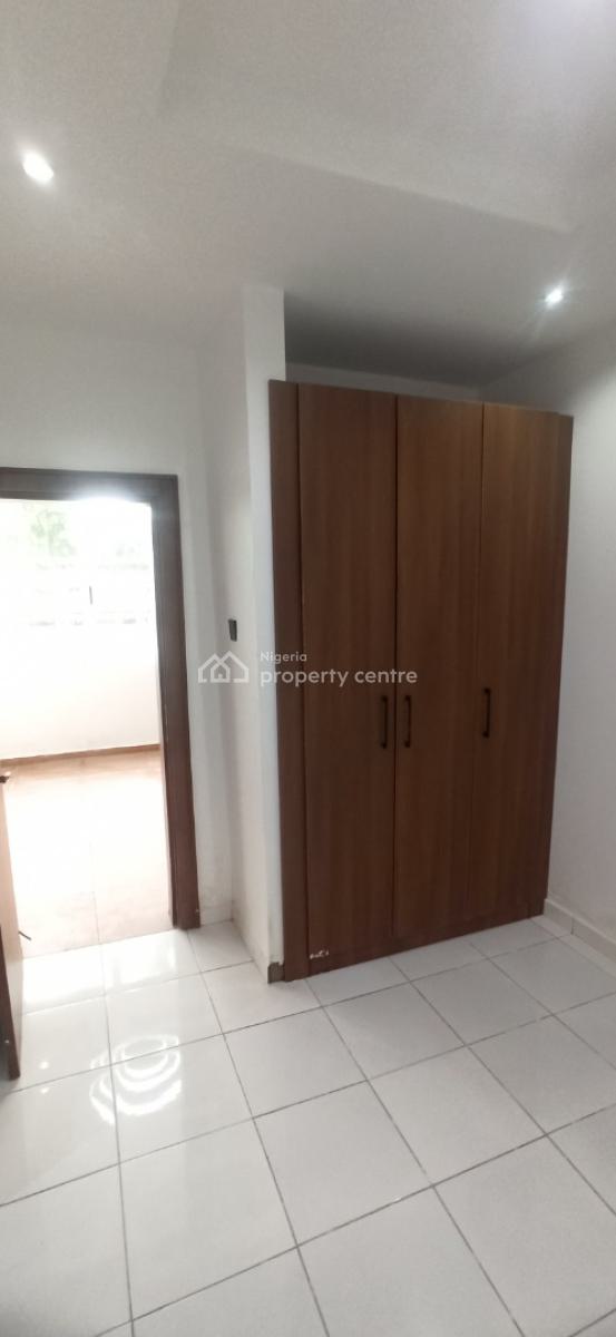 Classy 2 Bedrooms with Swimming Pool, Wuse 2, Abuja, Flat / Apartment for Rent