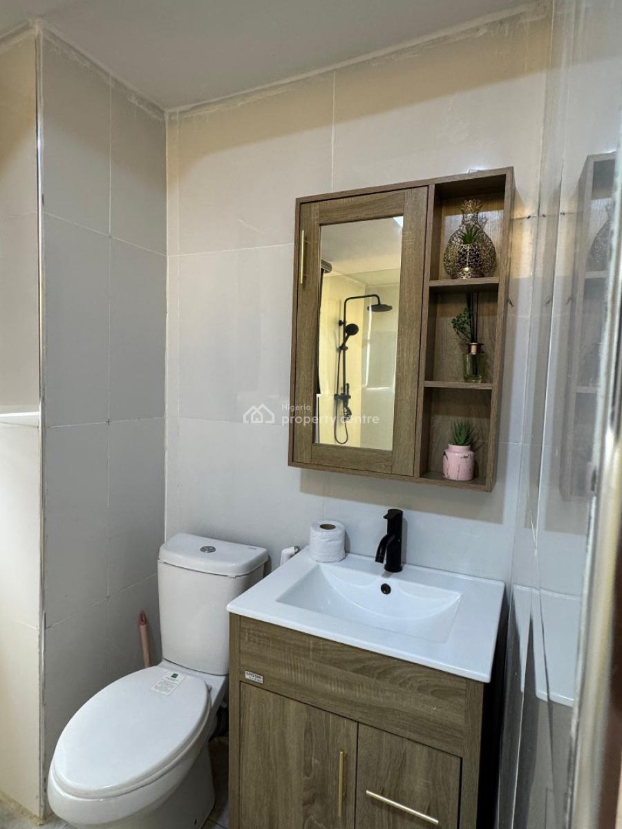 Luxury Spacious Studio Apartment with Gym and Ps5, Admiralty Way, Lekki Phase 1, Lekki, Lagos, Flat / Apartment Short Let