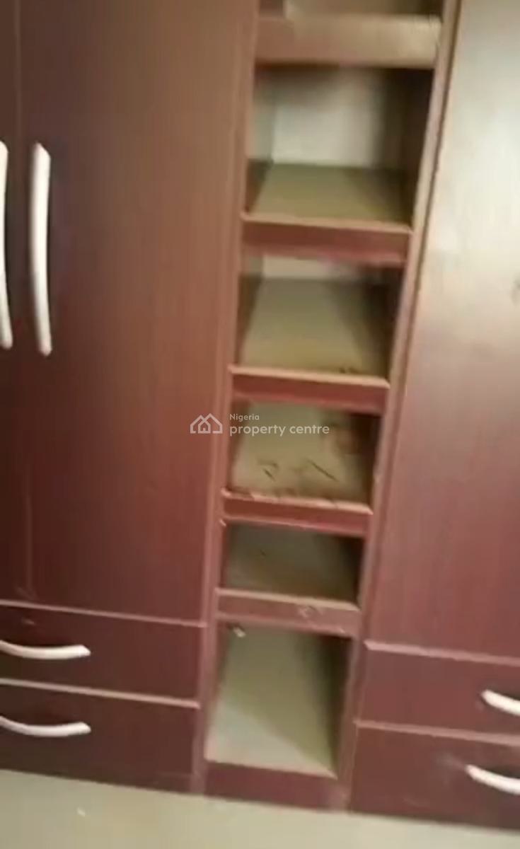Spacious and Standard 2 Bedroom Flat., Lugbe District, Abuja, Flat / Apartment for Rent