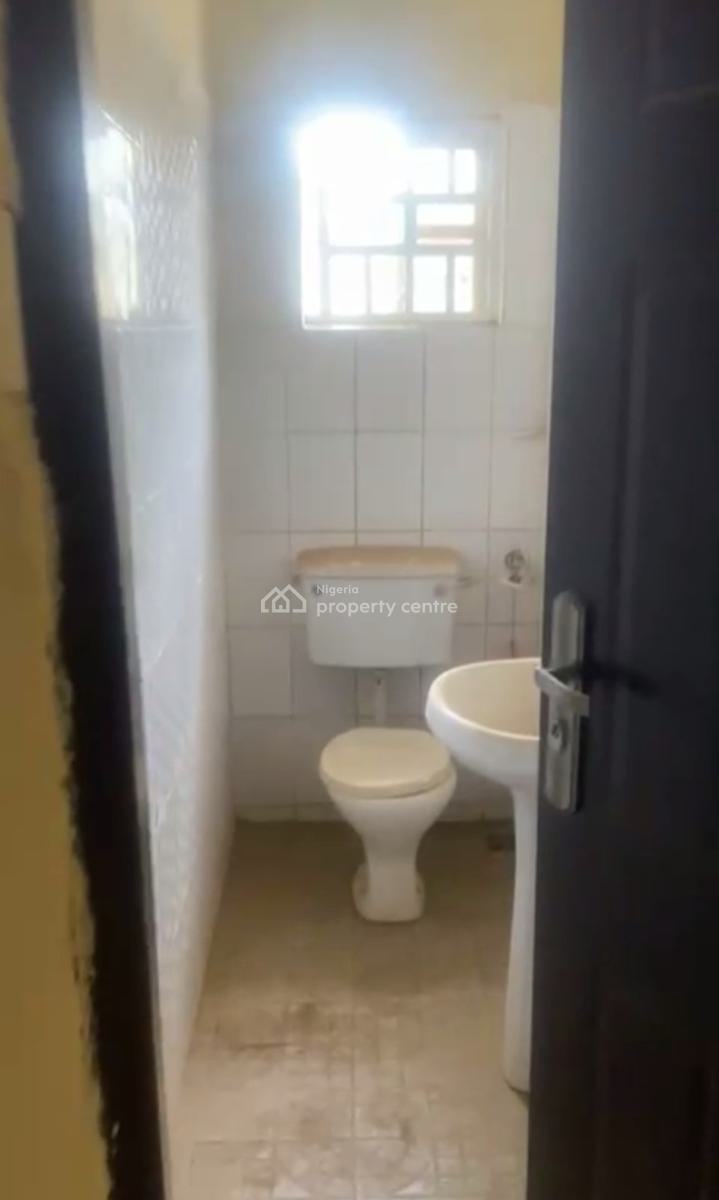 Spacious, Standard 3 Bedroom Apartment, Lugbe District, Abuja, Flat / Apartment for Rent