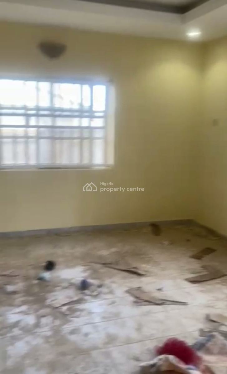 Spacious, Standard 3 Bedroom Apartment, Lugbe District, Abuja, Flat / Apartment for Rent