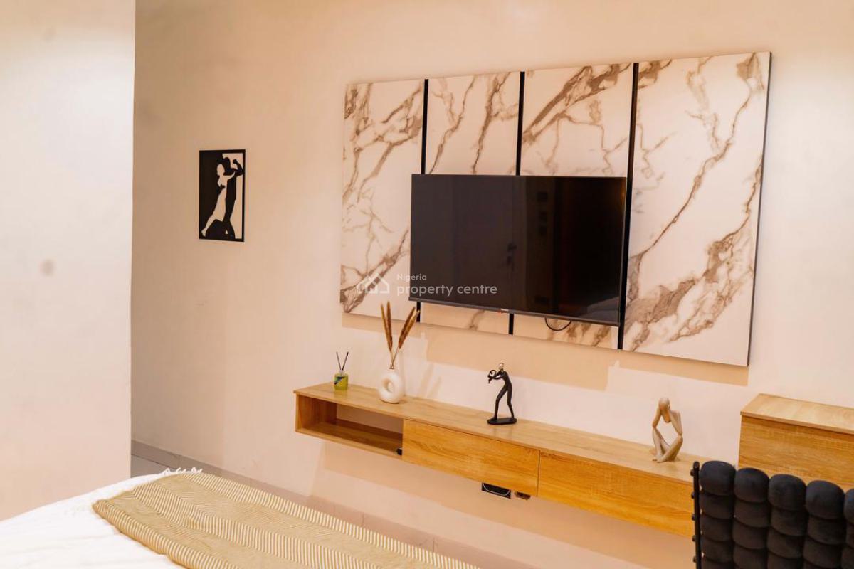 Exclusive 2 Bedroom Apartment with Swimming Pool and Ps5, Lekki Phase 1, Lekki Phase 1, Lekki, Lagos, Flat / Apartment Short Let