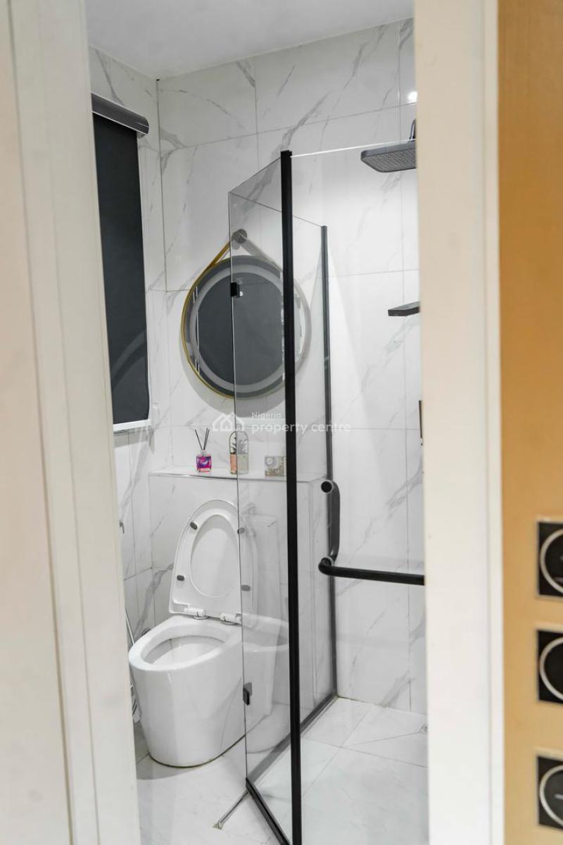 Exclusive 2 Bedroom Apartment with Swimming Pool and Ps5, Lekki Phase 1, Lekki Phase 1, Lekki, Lagos, Flat / Apartment Short Let