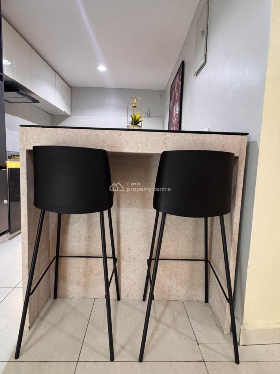Luxurious 2 Bedrooms Apartment with Ps5 and Swimming Pool, Lekki Phase 1, Lekki, Lagos, Flat / Apartment Short Let