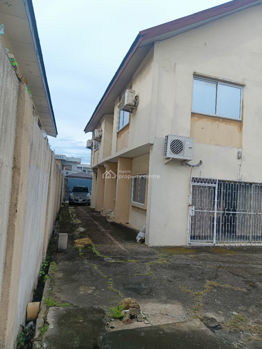 Standard 5 Bedroom Duplex with a Mini Flat Bq, Ilupeju Estate, Ilupeju, Lagos, Detached Duplex for Sale