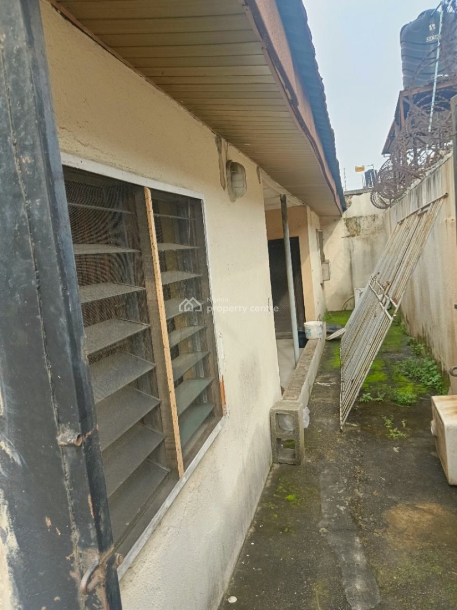 Standard 5 Bedroom Duplex with a Mini Flat Bq, Ilupeju Estate, Ilupeju, Lagos, Detached Duplex for Sale