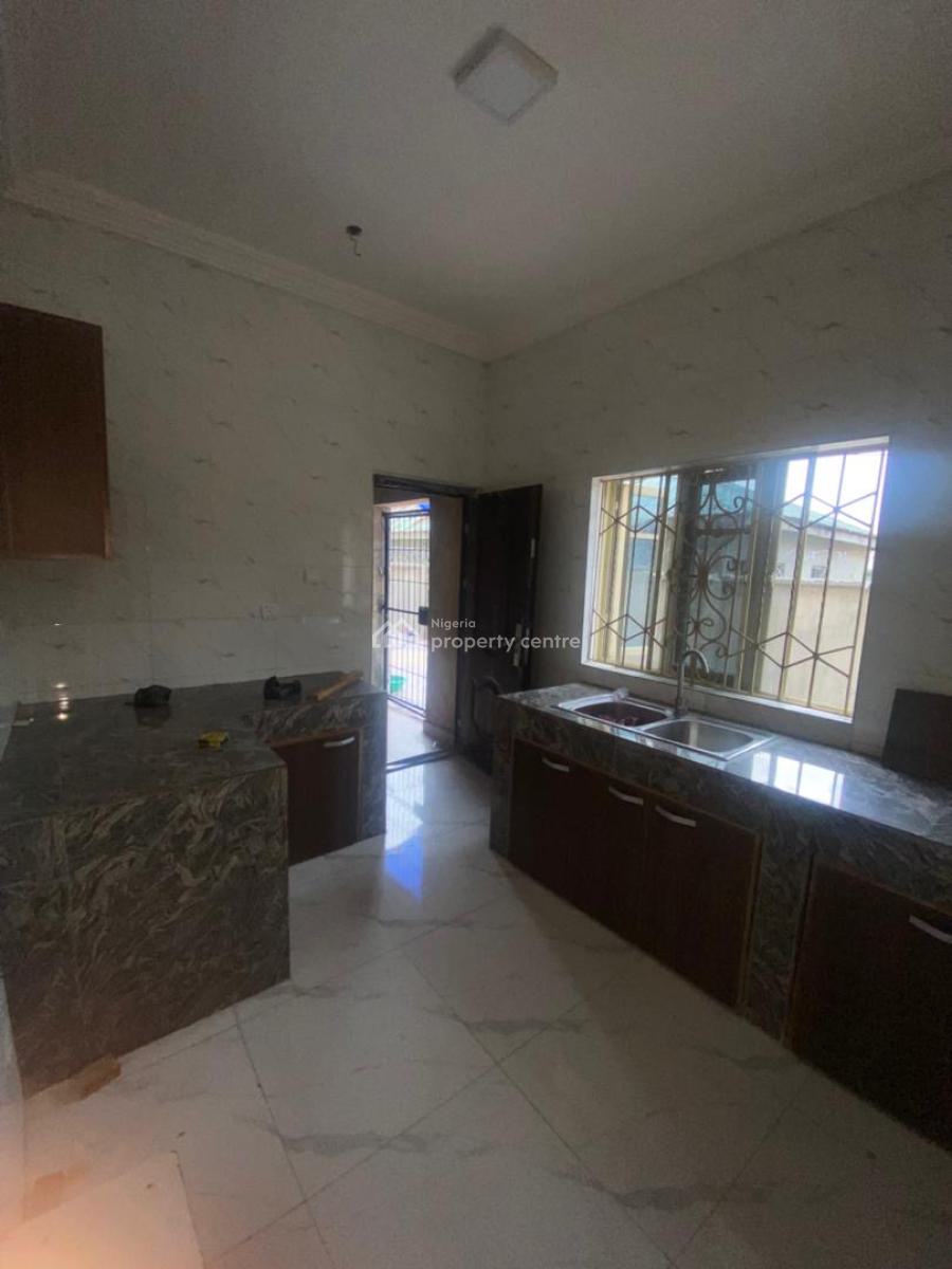 Luxury 3bedroom Flat, Peace Land Estate, Ogombo, Ajah, Lagos, Flat / Apartment for Rent