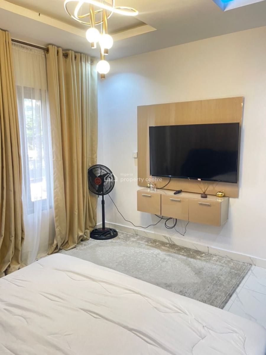 Fully Furnished Lovely 3bedroom Flat, Lekki Phase 1 Freedom Way, Lekki Phase 1, Lekki, Lagos, Flat / Apartment for Rent