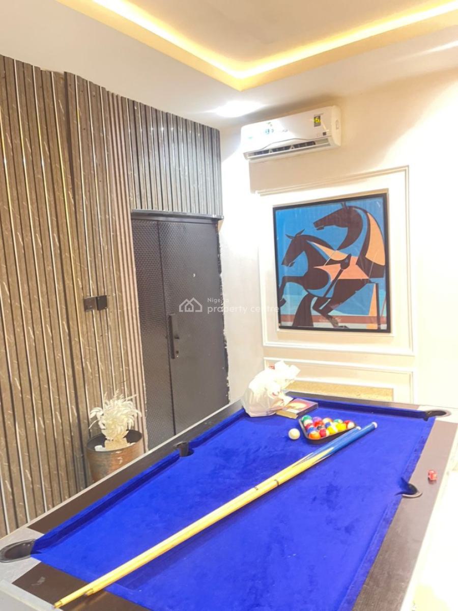 Fully Furnished Lovely 3bedroom Flat, Lekki Phase 1 Freedom Way, Lekki Phase 1, Lekki, Lagos, Flat / Apartment for Rent