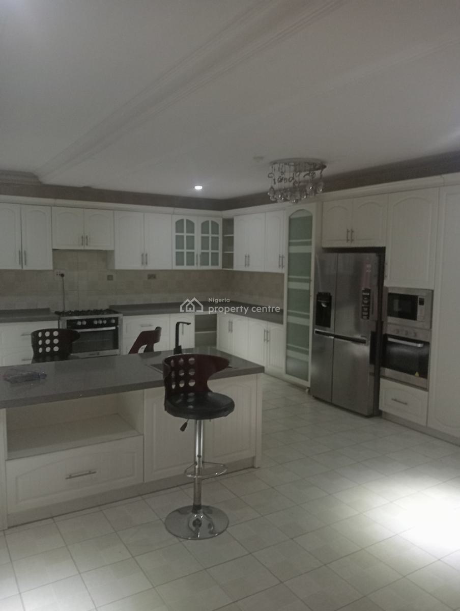 5 Bedroom Fully Detached and 3 Rooms Now Available, Guzape Main, Guzape District, Abuja, Detached Duplex for Sale
