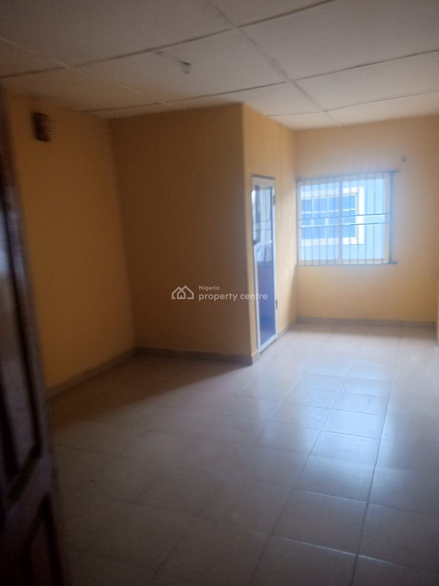 Lovely Spacious 3 Bedrom Flat + Extra Room (upstairs), Lovely Estate Environment Back of General Hospital, Iju Rd, Ifako Ogba, Ogba, Ikeja, Lagos, Flat / Apartment for Rent