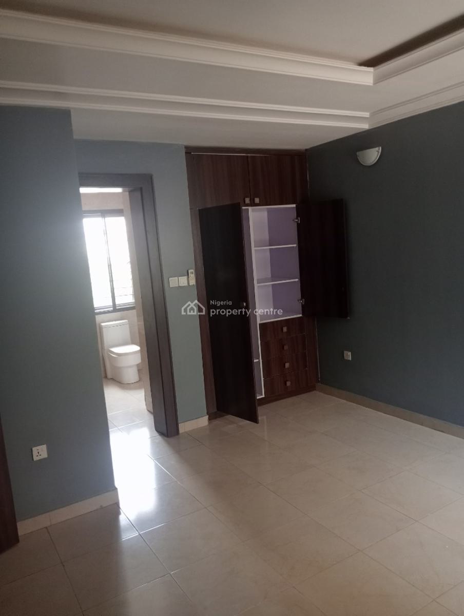 Serviced 4 Bedroom Terrace Duplex and a Room Bq Now, Guzape Main, Guzape District, Abuja, Terraced Duplex for Rent