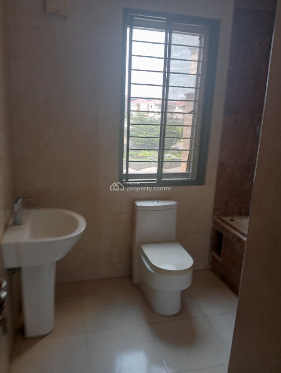 Serviced 4 Bedroom Terrace Duplex and a Room Bq Now, Guzape Main, Guzape District, Abuja, Terraced Duplex for Rent