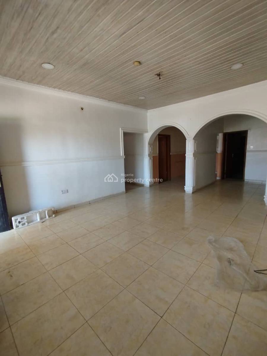 Well Standard 3 Bedroom Flat Without Bq First Floor, Mabushi, Abuja, Flat / Apartment for Rent