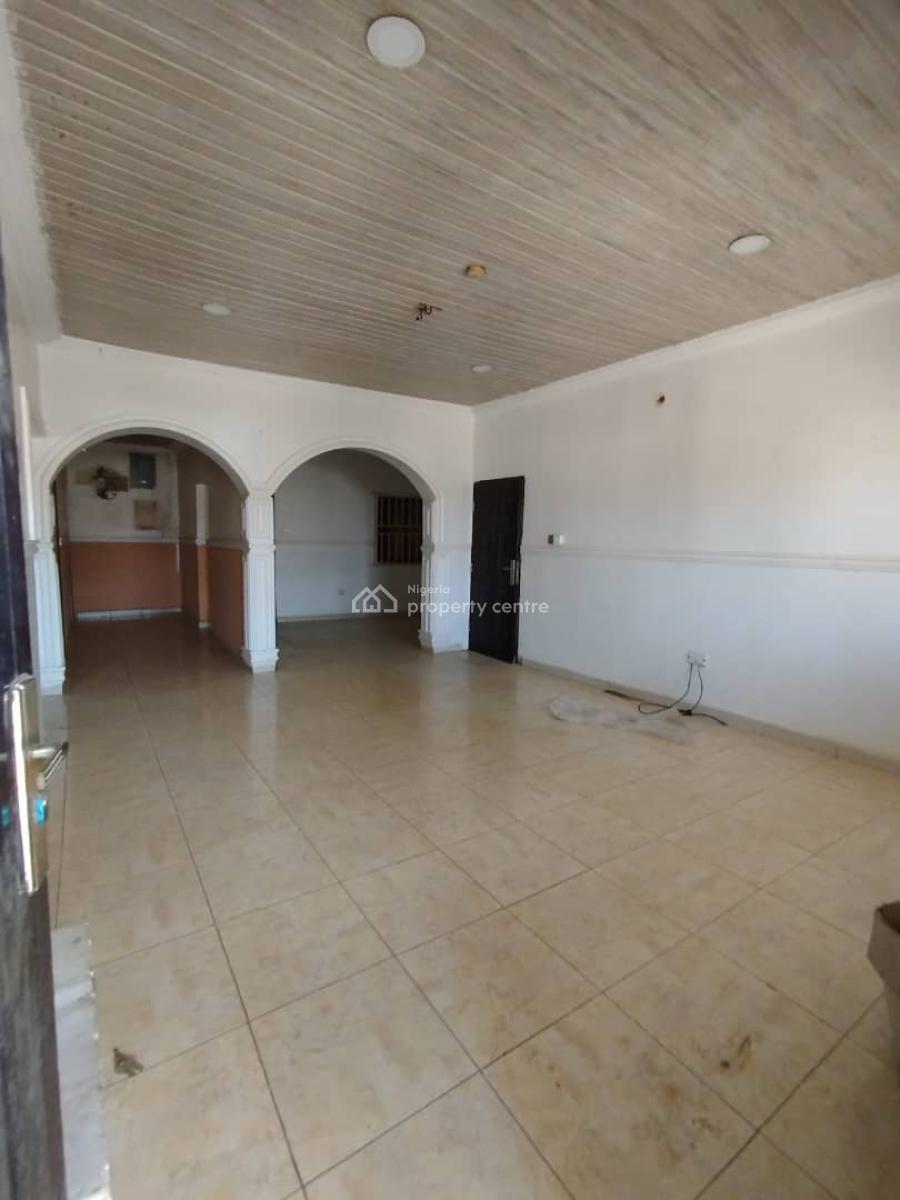 Well Standard 3 Bedroom Flat Without Bq First Floor, Mabushi, Abuja, Flat / Apartment for Rent