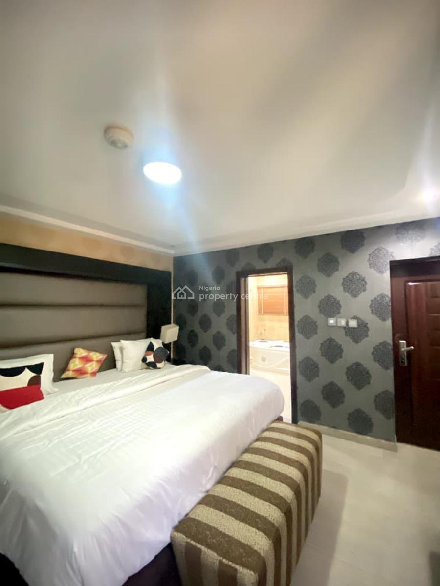 Luxury Hotel with Swimming Pool, Phase 1, Lekki, Lagos, Hotel / Guest House for Rent