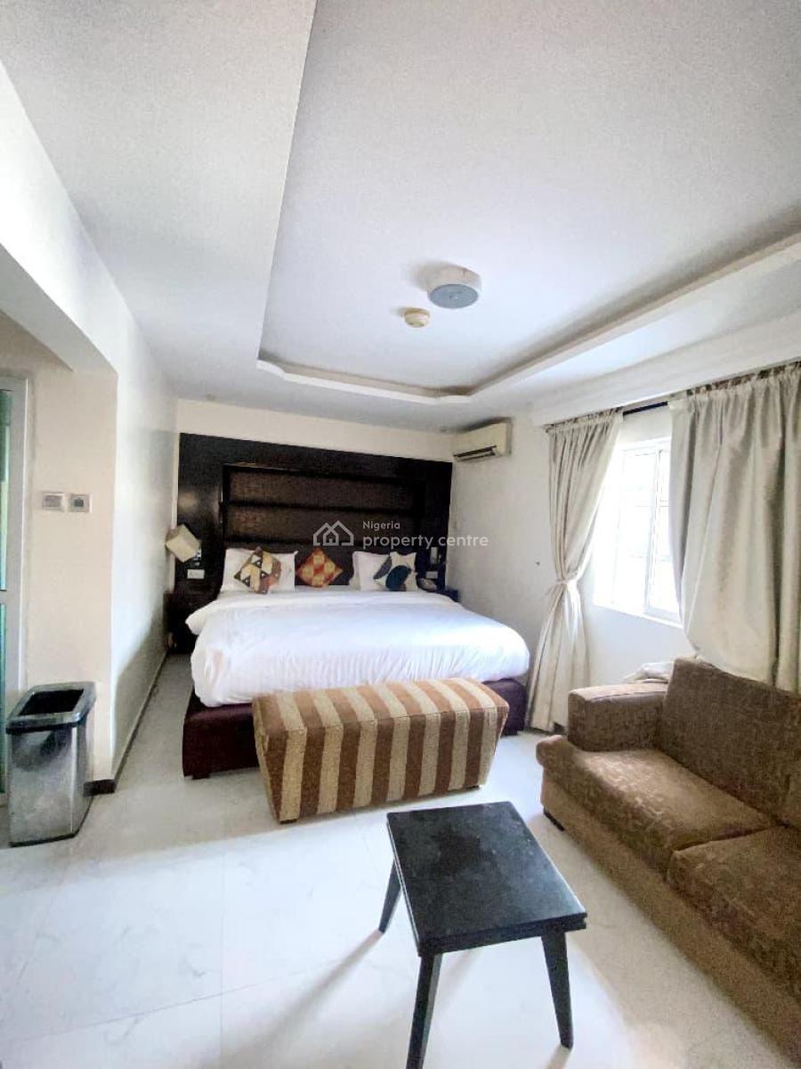 Luxury Hotel with Swimming Pool, Phase 1, Lekki, Lagos, Hotel / Guest House for Rent