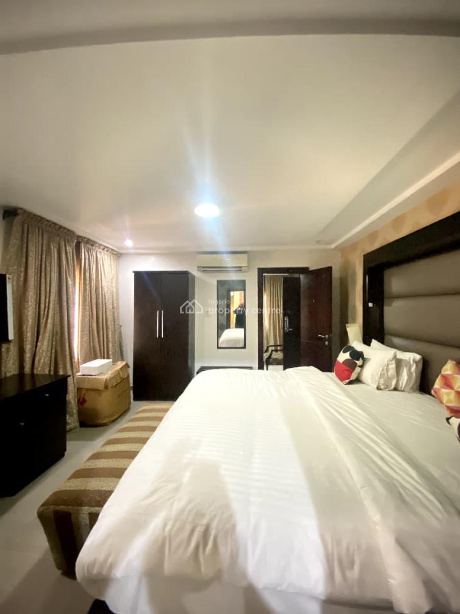 Luxury Hotel with Swimming Pool, Phase 1, Lekki, Lagos, Hotel / Guest House for Rent