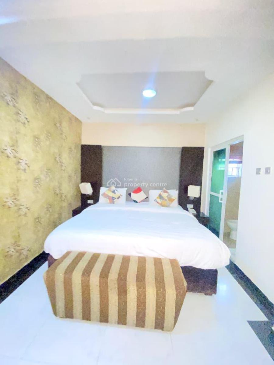 Luxury Hotel with Swimming Pool, Phase 1, Lekki, Lagos, Hotel / Guest House for Rent