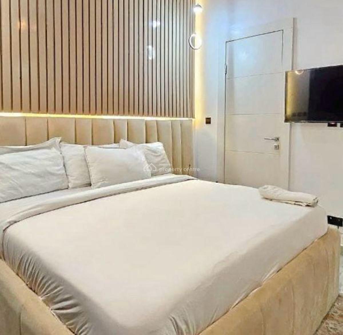 Luxurious 2 Bed + Ps5, Ikate, Lekki, Lagos, Flat / Apartment Short Let