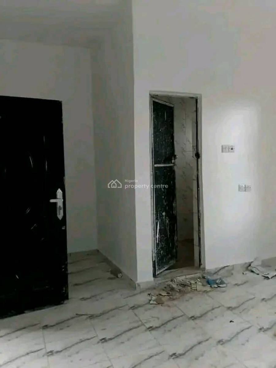 a Clean Three (3) Bedroom Flat, Nelson Mandela, Uyo, Akwa Ibom, House for Rent